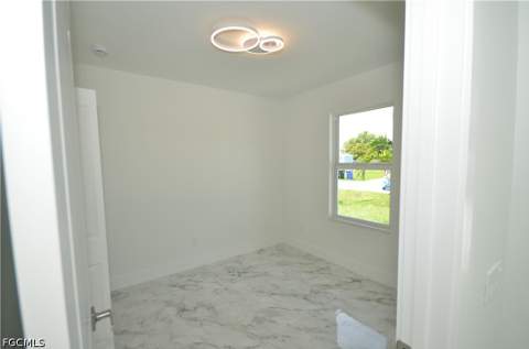 2267 French St, Fort Myers FL - photo 11 of 32