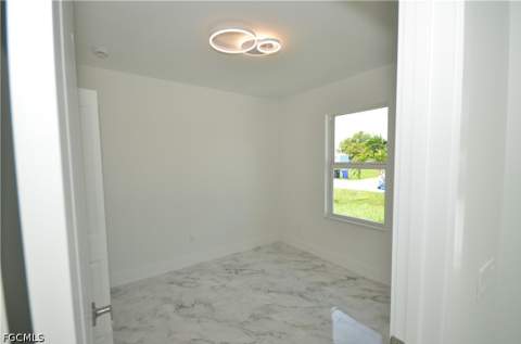 2267 French St, Fort Myers FL - photo 12 of 32