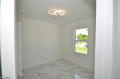 2267 French St, Fort Myers FL - photo 8 of 32