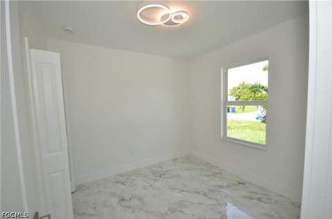 2267 French St, Fort Myers FL - photo 9 of 32