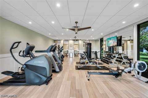 569 Park Shore Dr G5, Naples FL - photo 22 of 26