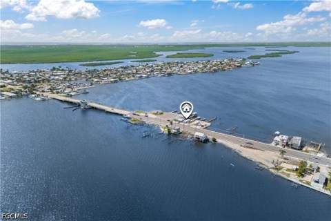 4278 Pine Island Rd NW, Matlacha FL - photo 17 of 40