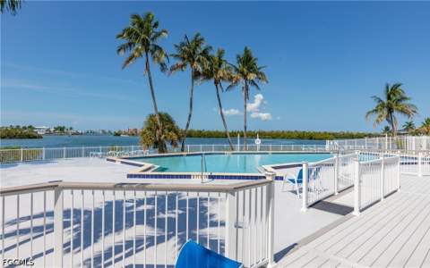 18120 San Carlos Blvd Ph2, Fort Myers Beach FL - photo 13 of 37