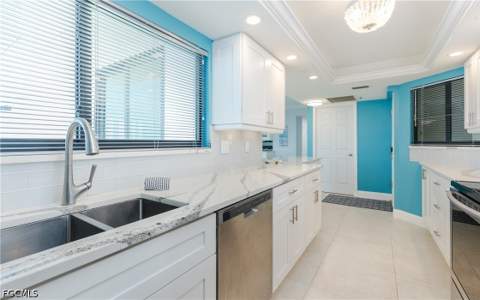 18120 San Carlos Blvd Ph2, Fort Myers Beach FL - photo 18 of 37