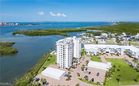 18120 San Carlos Blvd Ph2, Fort Myers Beach FL - photo 6 of 37