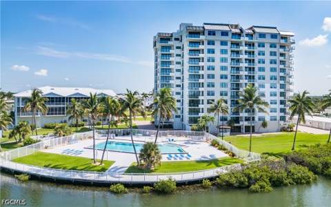 18120 San Carlos Blvd Ph2, Fort Myers Beach FL - photo 9 of 37