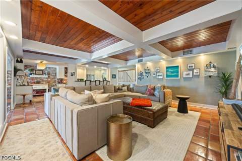 2430 McGregor Blvd, Fort Myers FL - photo 10 of 50