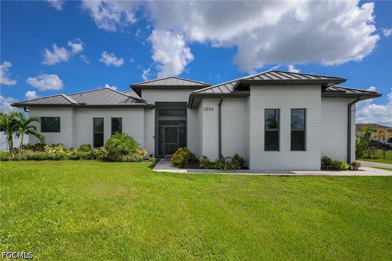 3 bedroom SingleFamilyResidence at 2806 45th Ave NE, Golden Gate Estates, Naples — photo 1