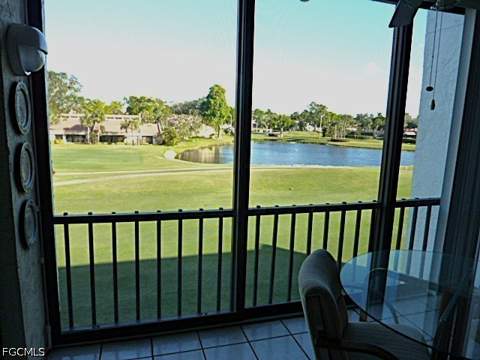 4586 Trawler Ct 304, Fort Myers FL - photo 11 of 47