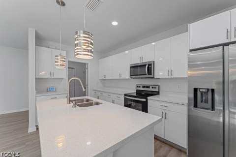 15 Hampton Ave, Lehigh Acres FL - photo 17 of 35