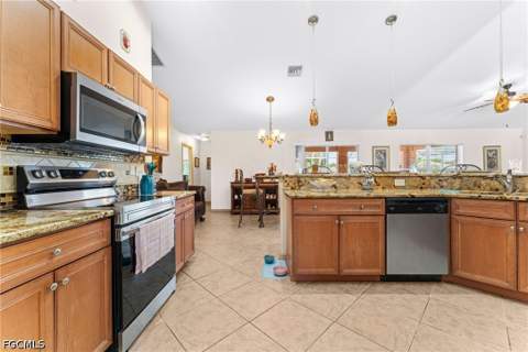 1805 SW 4th Ave, Cape Coral FL - photo 13 of 29