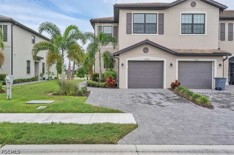 3 bedroom Townhouse at 14204 Pine Lodge Ln, Timber Creek, Fort Myers — photo 1