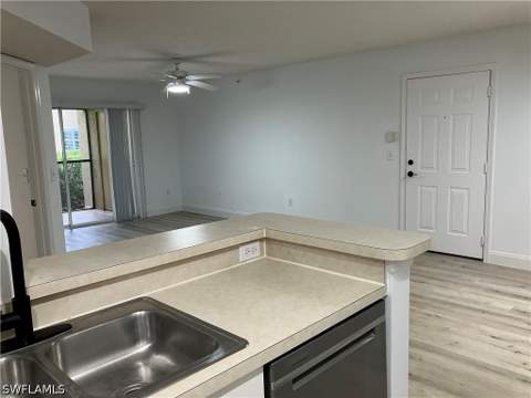 8920 Colonnades Ct E 516, Bonita Springs FL - photo 10 of 38
