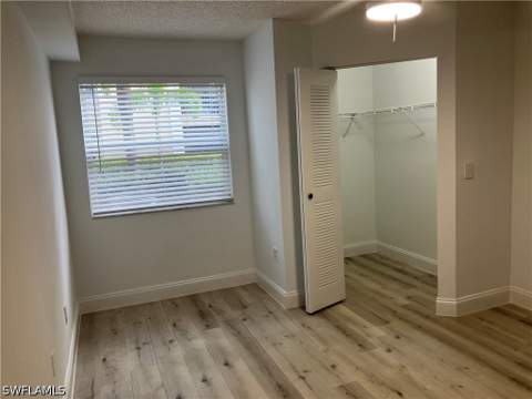 8920 Colonnades Ct E 516, Bonita Springs FL - photo 13 of 38