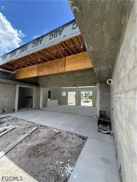3105 NW 17th Ln, Cape Coral FL - photo 8 of 39