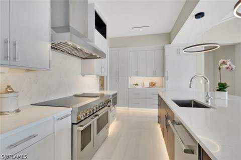 211 1st St, Bonita Springs FL - photo 12 of 43