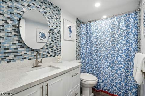 440 Seaview Ct 201, Marco Island FL - photo 20 of 41