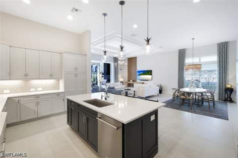 3176 Capistrano Ln, Naples FL - photo 15 of 49