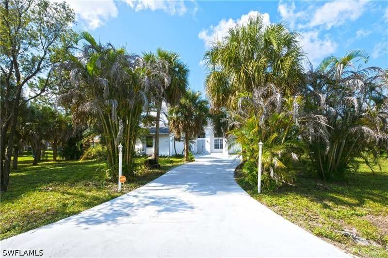 3 bedroom SingleFamilyResidence at 1508 E 9th St, Meadowbrook Estate, Lehigh Acres — photo 1