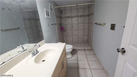 514 Antilles Ct, Marco Island FL - photo 21 of 28