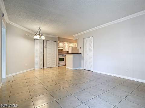 194 Santa Clara Dr 12, Naples FL - photo 11 of 41