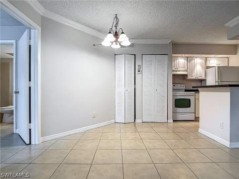 194 Santa Clara Dr 12, Naples FL - photo 7 of 41