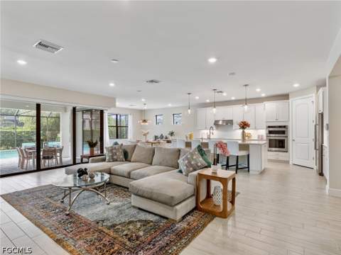 12905 Hadley Ct, Fort Myers FL - photo 11 of 50