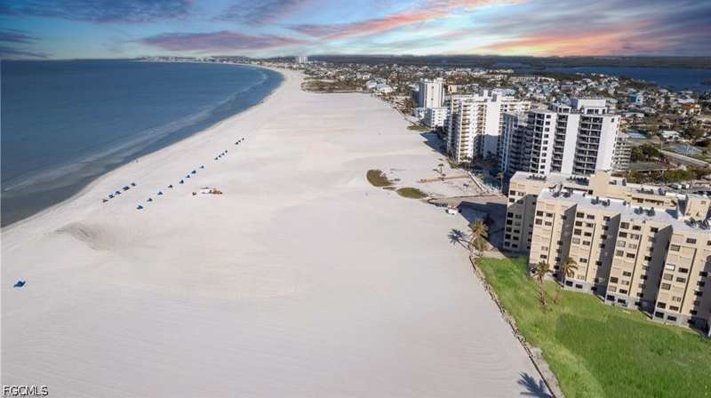 2 bedroom Condominium at 6662 Estero Blvd 308, Sandarac Condo, Fort Myers Beach — photo 1