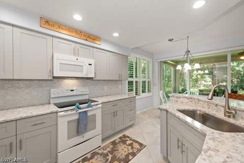 25204 Pelican Creek Cir 101, Bonita Springs FL - photo 14 of 37