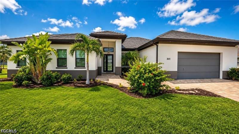 3 bedroom SingleFamilyResidence at 3611 Gulfstream Pkwy, Cape Coral, Cape Coral — photo 2