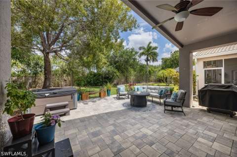 219 Glen Eagle Cir, Naples FL - photo 6 of 32