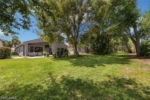 219 Glen Eagle Cir, Naples FL - photo 7 of 32