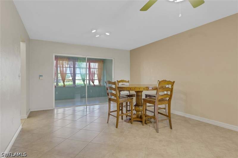 2 bedroom Attached at 4133 Lakewood Blvd E27, Lakewood Villas, Naples — photo 4