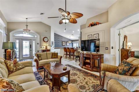 5866 Westbourgh Ct, Naples FL - photo 14 of 50