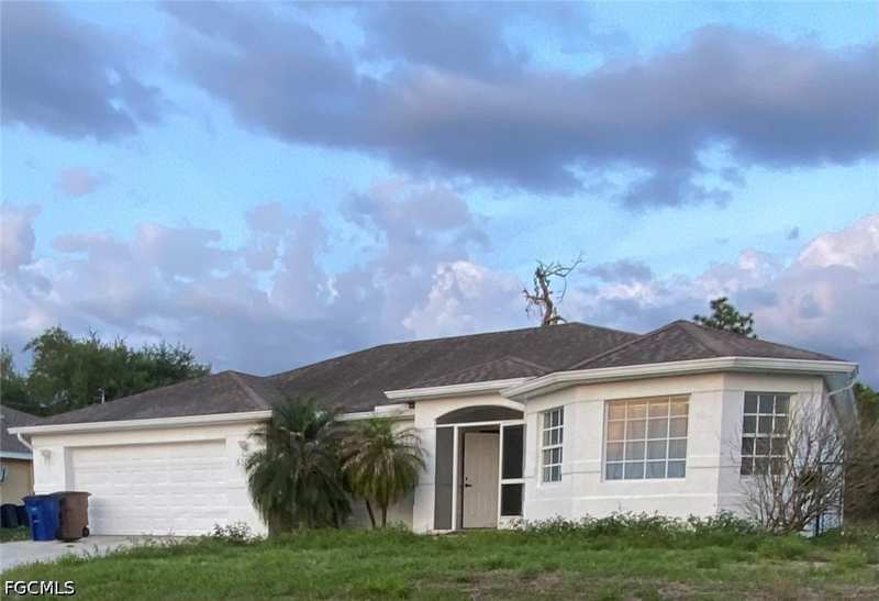 3 bedroom SingleFamilyResidence at 5100 Hanna Ave N, Lehigh Acres, Lehigh Acres — photo 1