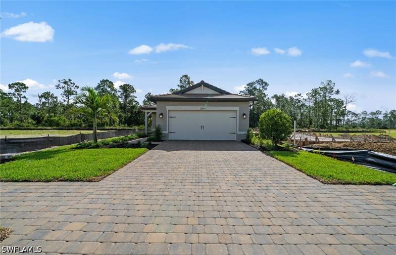 2 bedroom SingleFamilyResidence at 2094 Seville Ln, Terreno At Valencia, Naples — photo 2