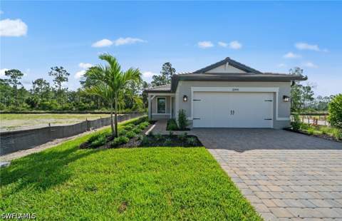 2094 Seville Ln, Naples FL - photo 6 of 29