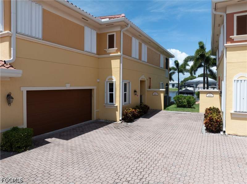 3 bedroom Condominium at 198 Shadroe Cove Cir 502, Blue Water, Cape Coral — photo 5