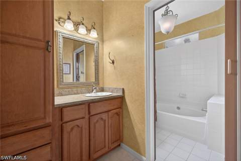 290 Emerald Bay Cir L7, Naples FL - photo 11 of 22
