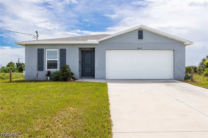4 bedroom SingleFamilyResidence at 8043 Mangrove Cir, Port Labelle, Labelle — photo 1