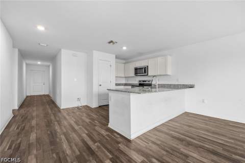 8043 Mangrove Cir, Labelle FL - photo 12 of 45