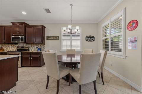 16423 Barclay Ct, Naples FL - photo 13 of 39