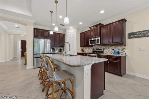 16423 Barclay Ct, Naples FL - photo 14 of 39