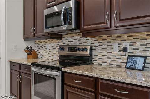 16423 Barclay Ct, Naples FL - photo 18 of 39