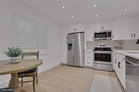 5250 Fox Hollow Dr 508, Naples FL - photo 10 of 45