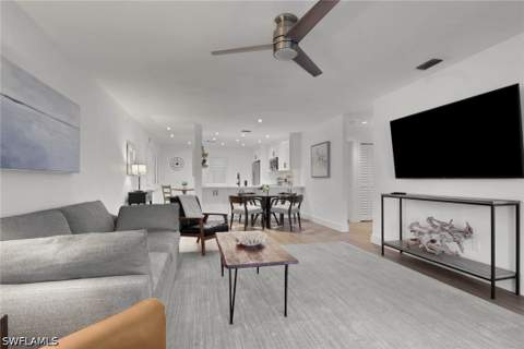 5250 Fox Hollow Dr 508, Naples FL - photo 14 of 45