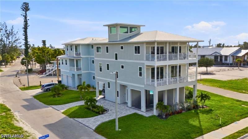 6 bedroom SingleFamilyResidence at 3749 Estero Blvd, Cases, Fort Myers Beach — photo 5