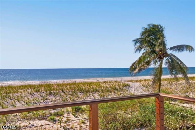 4 bedroom SingleFamilyResidence at 11 Beach Homes, Beach Homes, Captiva — photo 2
