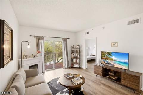 15590 Ocean Walk Cir 313, Fort Myers FL - photo 10 of 48