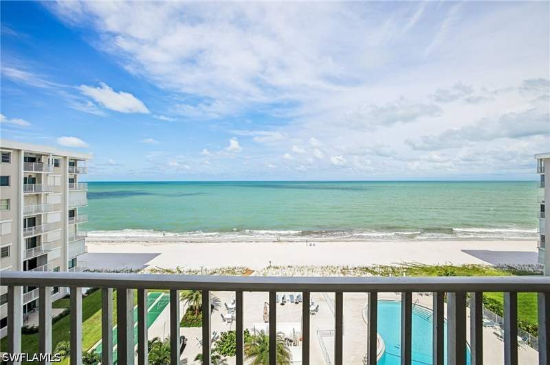 2 bedroom Condominium at 3443 Gulf Shore Blvd N 710, Naples Continental, Naples — photo 2